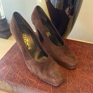 Salvatore ferragamo suede shoes size 7B